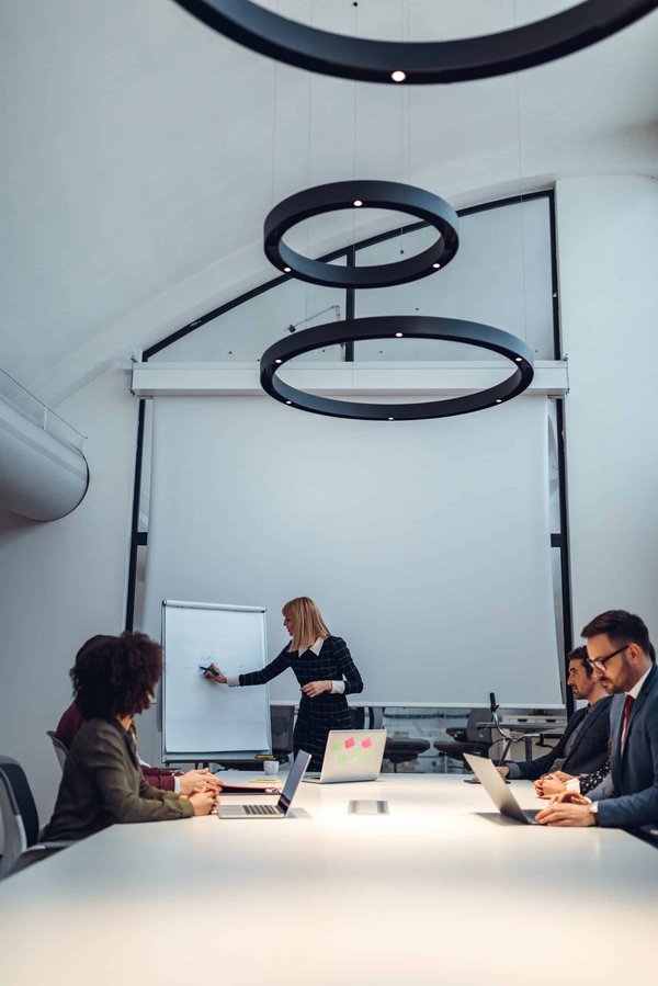 Wie wirken sich Veränderungen im öffentlichen Nahverkehr auf nahegelegene Immobilienwerte aus?