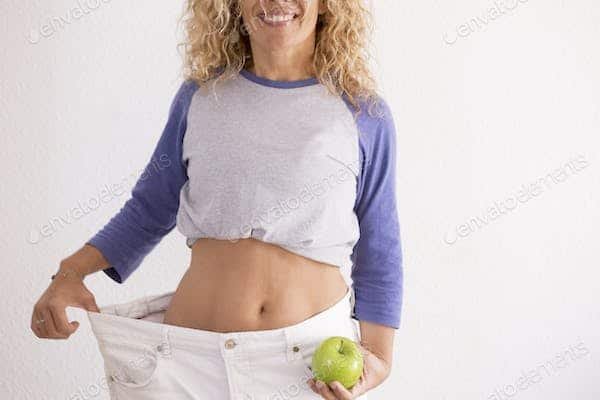 Wie kann man eine schlanke Silhouette mit weiten Hosen erzeugen?